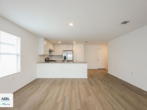 5th image of 11915 Cink Dr
