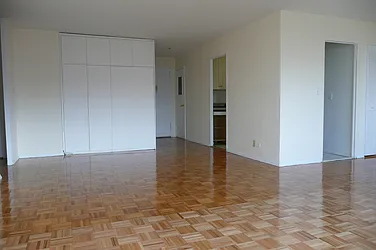 Rented by R&R Realty Partner, Inc.