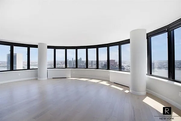 Rented by R New York | media 15