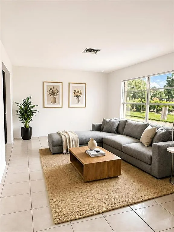 3 bed, 2.0 bath, 1948 sqft, $2,000 — Photo 3