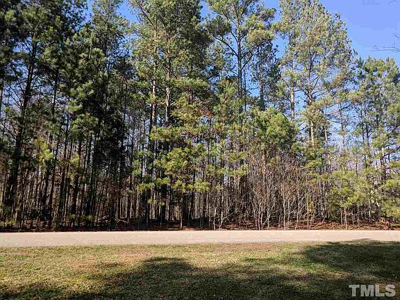 2nd image of 1121 Lake Valley Dr
