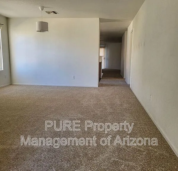 673 S Porter St — Photo 2