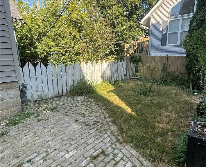 2483 N Cramer St — Photo 12