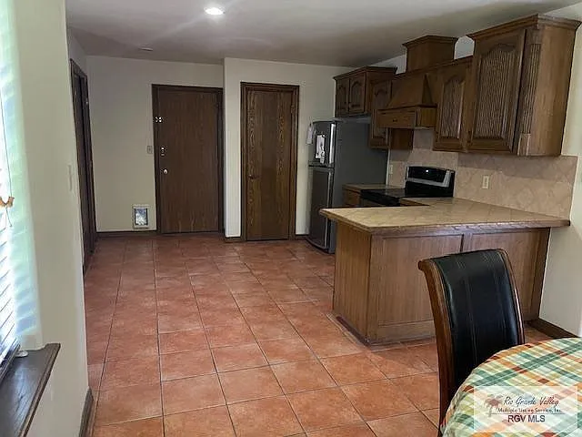 219 Ohara Dr — Photo 4