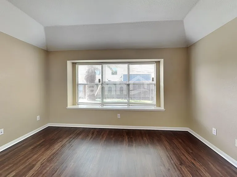 4713 Honey Creek Ct — Photo 9