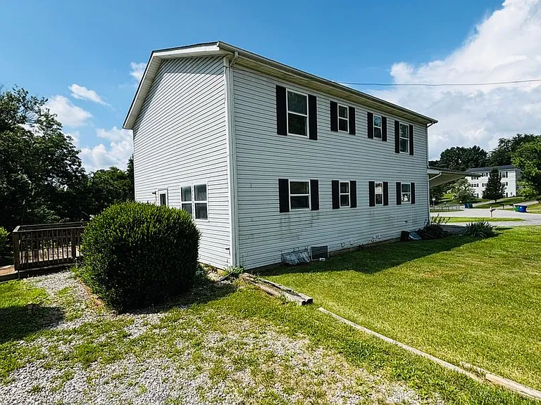 355 Wakeman Ct NE — Photo 20