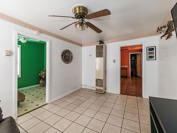 3rd image of 1524 N Throop St