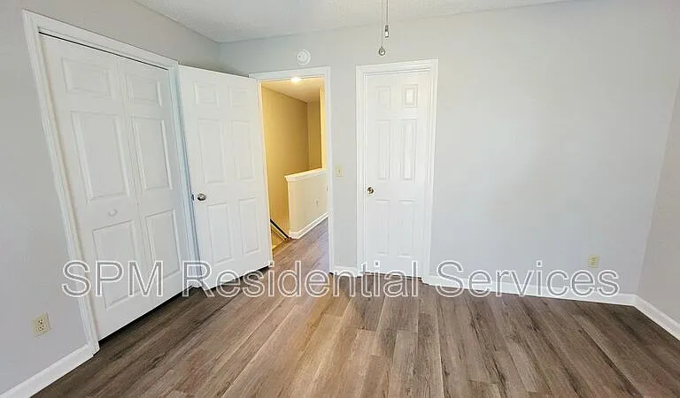 5116 Lampost Cir — Photo 15