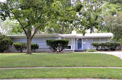 1st image of 3227 Essex Dr