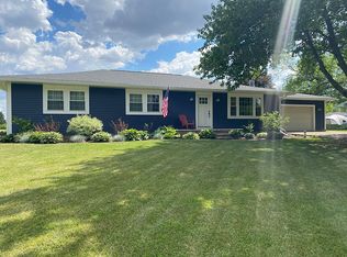 12901 Walnut Hill Dr, Lakeville, IN