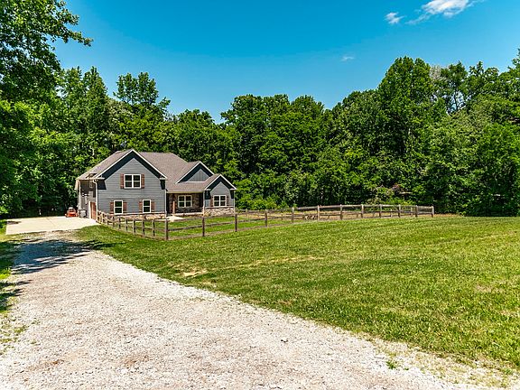 3rd image of 8326 Betts Rd