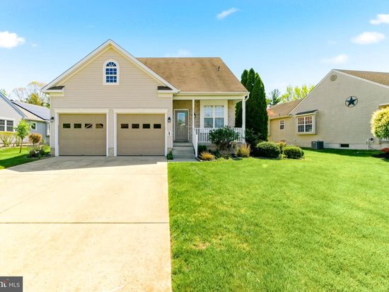31 Silver Creek Dr, Mantua, NJ 08051