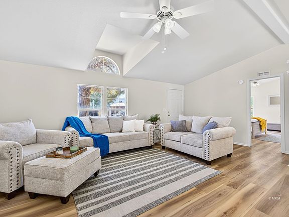 4th image of 377 Pheasant Dr