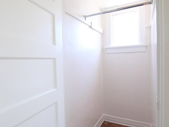 5th image of 4625 Kingswell Ave