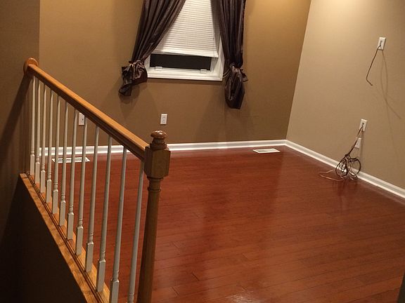 3rd image of 1648 Highview Cir