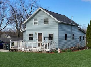 221 S Pleasant Ave, Jefferson, WI 53549