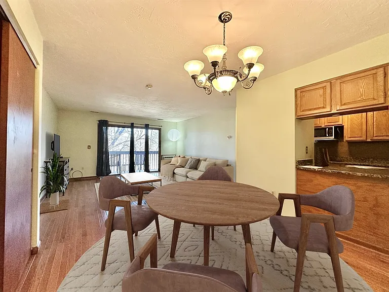 340 Sunderland Rd #17A — Photo 6