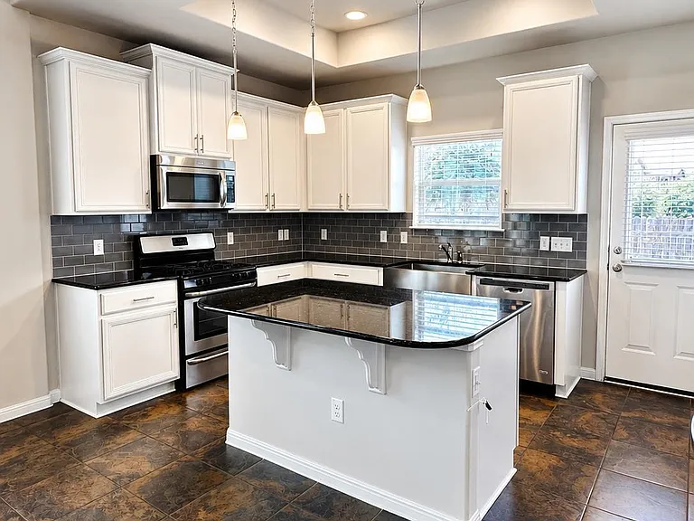 901 Sleepy Dell Ln #94 — Photo 3