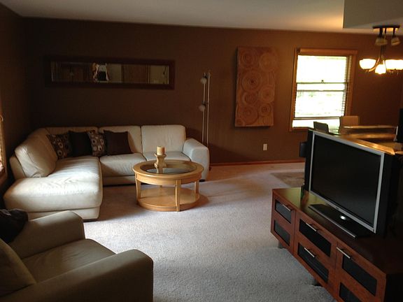 5th image of 11828 W Arthur Ave