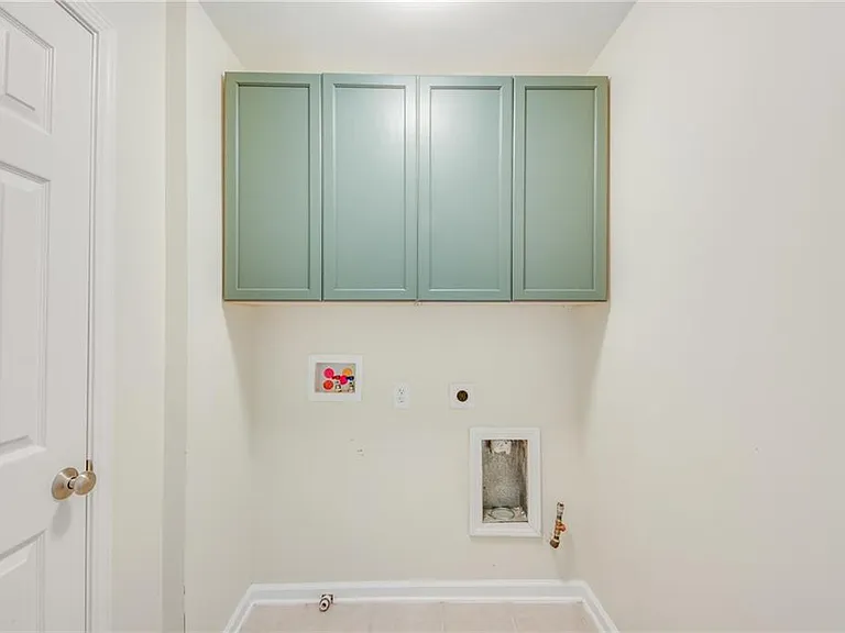 2776 Loftview Sq — Photo 32