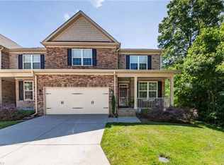 6201 Stonewick Dr, Jamestown, NC 27282