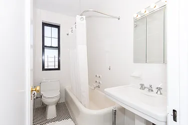 Rented by Rachel Realty