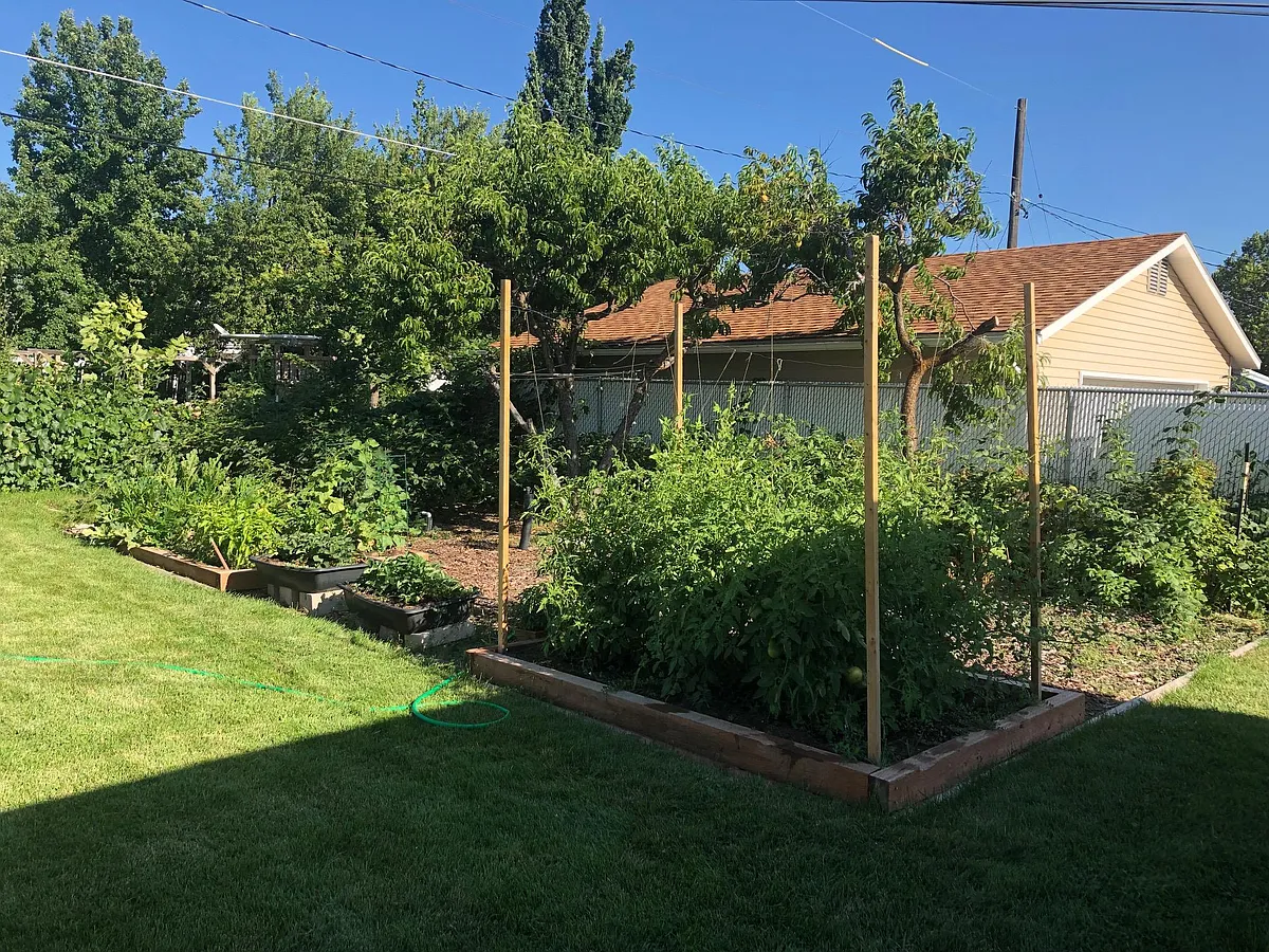Garden! - 144 N 100 E