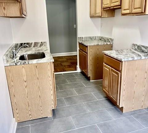 2nd image of 360 E 205th St #4R