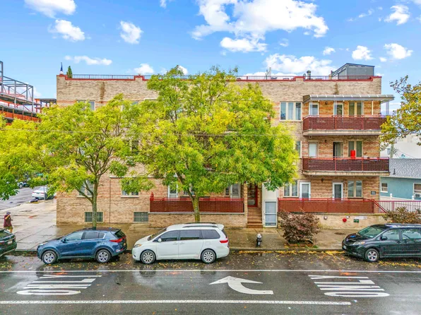 4078 Nostrand Avenue image 14 of 18