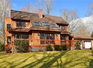 115 Kate Ln, Tolland, CT 06084
