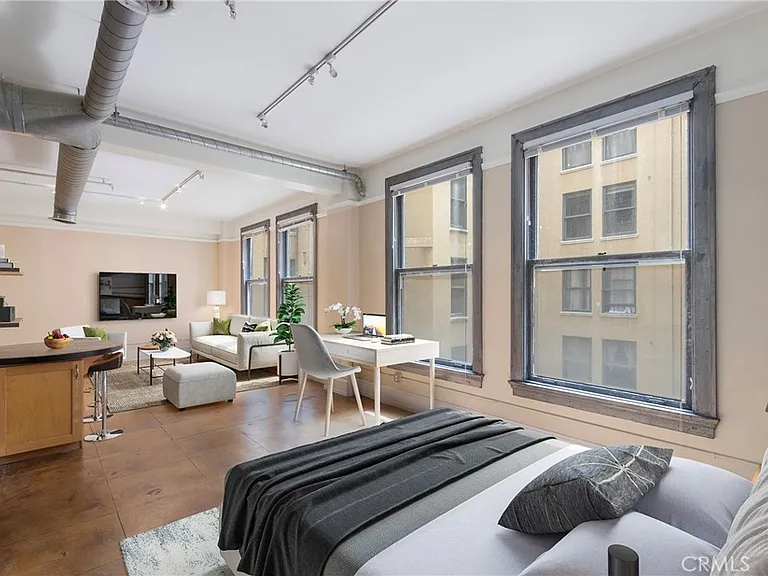 108 W 2nd St #410 — Photo 1