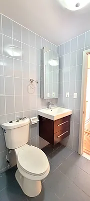 Rented by Senator Realty Estates Inc | media 8