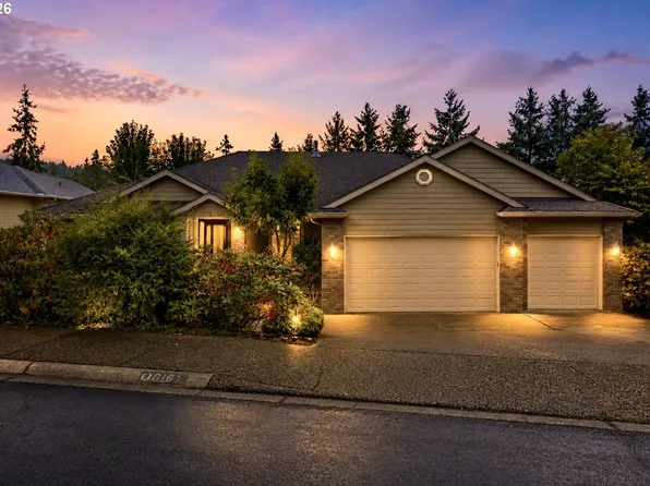 610 Holly Ave, Cottage Grove, OR 97424