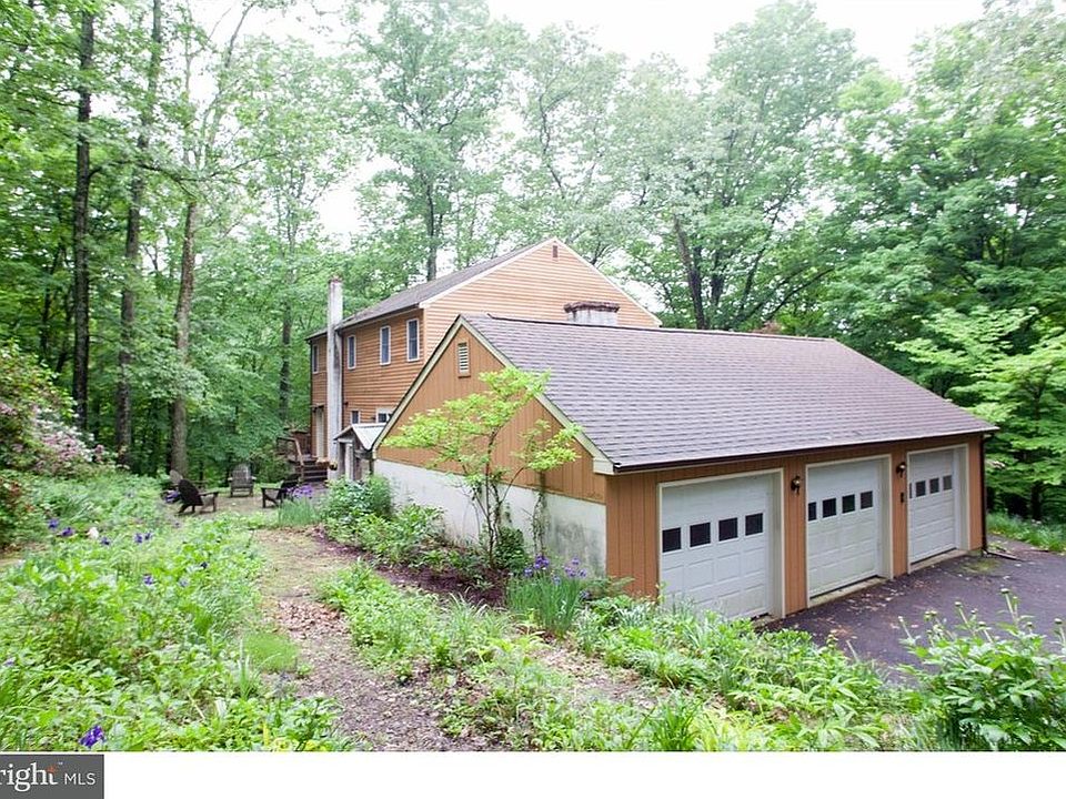 2nd image of 29 Ledge Ln