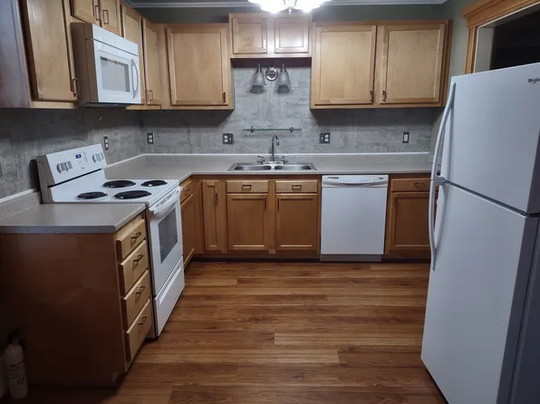 61 Nichols St #1, Lewiston, ME 04240