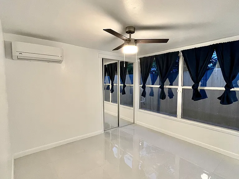 920 SW 29th Way #2/1 — Photo 9