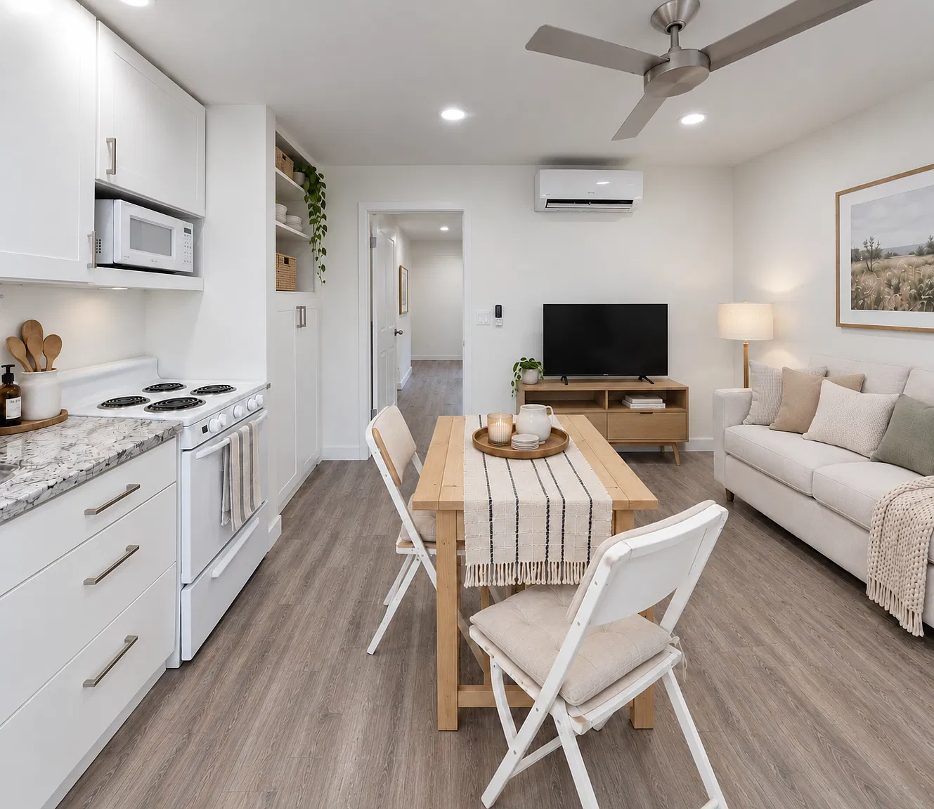 1 bed, 400 sqft, $995 — Photo 2