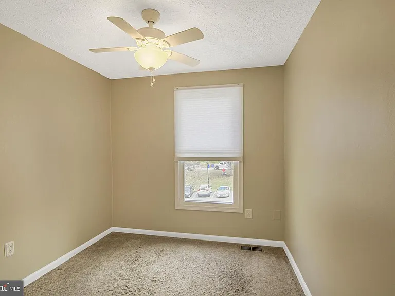 6121 Cedar Wood Dr — Photo 11
