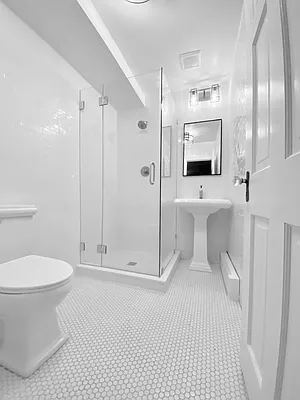 Rented by Compass | media 18