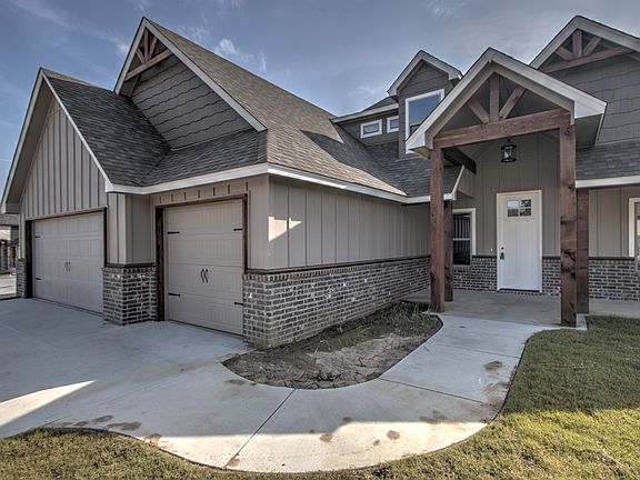 3rd image of 2971 N Hilltop Dr