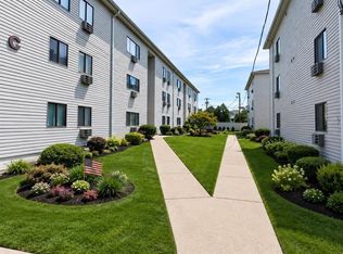 250 Grant Avenue #C29 / 329, Lyndhurst, NJ 07071