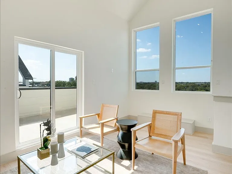 512 N Lancaster Ave #2 — Photo 25