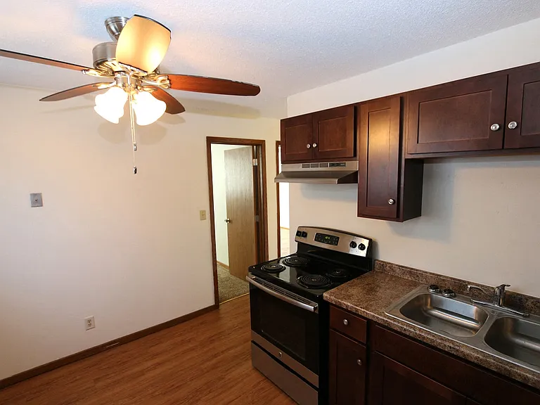 Alpine Apartments — Photo 11