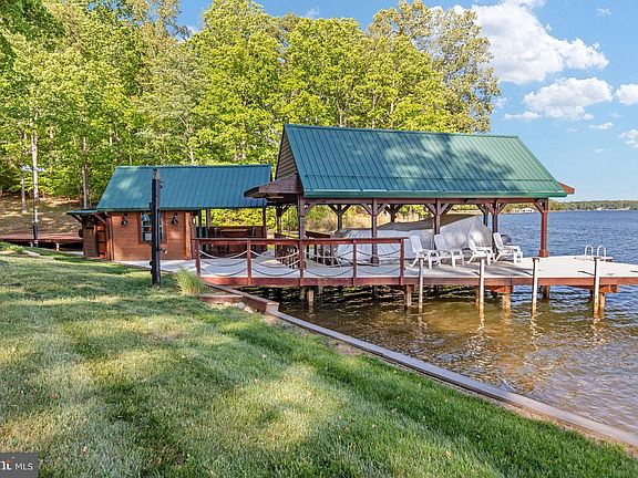 5th image of 5409 Wyndemere Cir