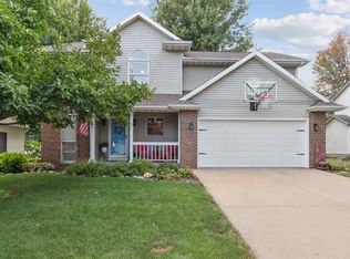 51 Heron Cir, Iowa City, IA 52245