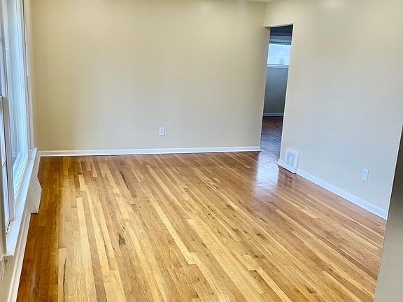 2nd image of 4645 Southwood Dr
