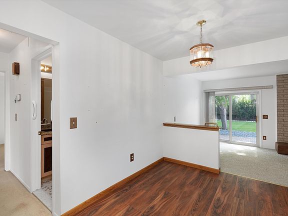 5th image of 43998 Leonardo Dr