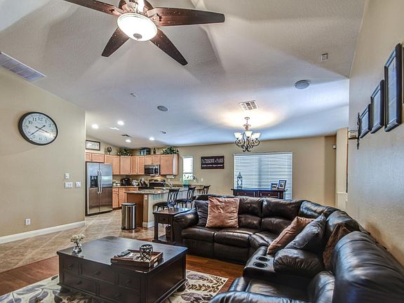 5th image of 680 E Penny Ln