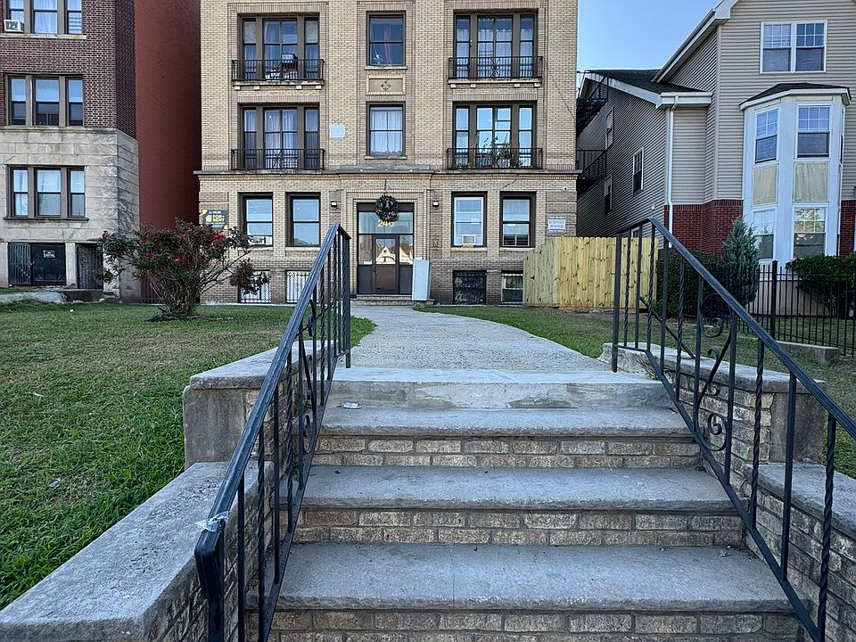 1st image of 246 Roseville Ave #4-C