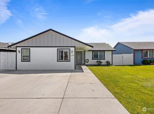 698 L St SE, Ephrata, WA 98823